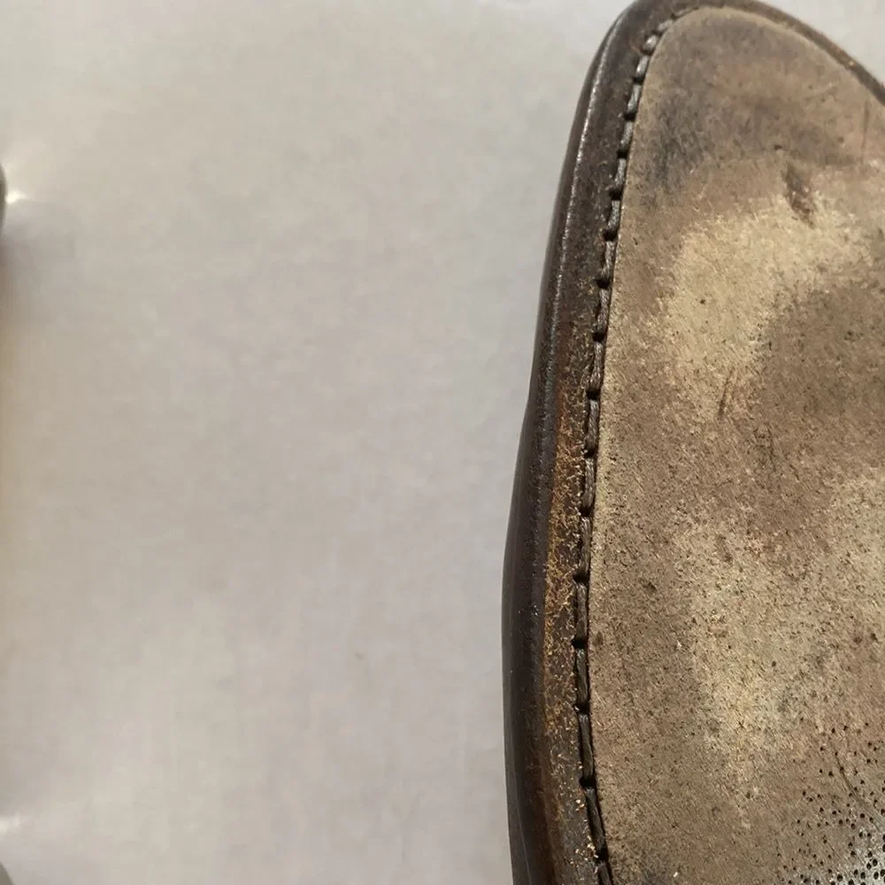 JOHN VARVATOS Men’s Brown Leather Wingtip Derbys Size 11 1/2. Handmade in Italy